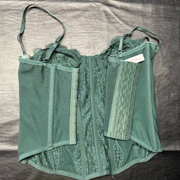 Out From Under Top - Adjustable Back - Picture 2 of 3